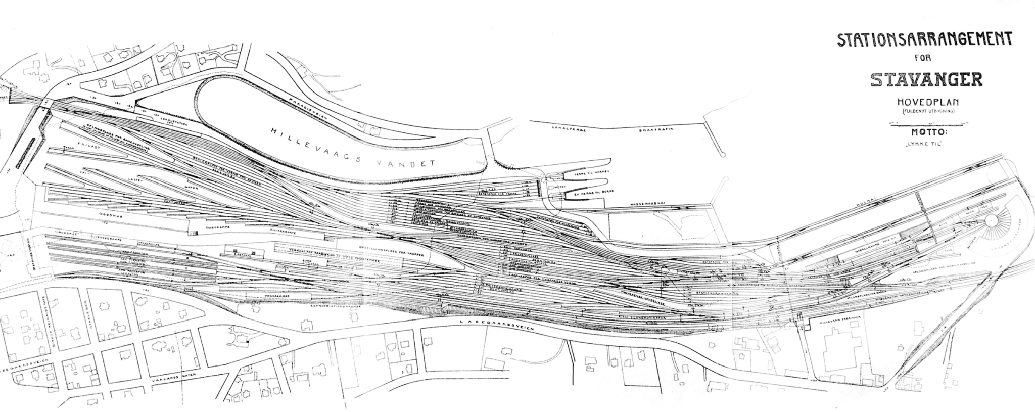 «Lykke til» var mottoet bak forslaget som vant byplankonkurransen i Stavanger i 1918 med en jernbanestasjon som inneholdt mer enn 30 perronger. «Lykke til» var mottoet bak forslaget som vant byplankonkurransen i Stavanger i 1918 med en jernbanestasjon som inneholdt mer enn 30 perronger.