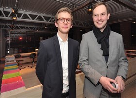 Espen Røyseland (t.v) og Øystein Rø er partnere i 0047 og prosjektledere for Arkitekturens år. Foto: Lone Kjersheim/NAL Espen Røyseland (t.v) og Øystein Rø er partnere i 0047 og prosjektledere for Arkitekturens år. Foto: Lone Kjersheim/NAL