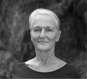 «Samtidsarkitekturen trenger empati, det finnes for mange kjølige, abstrakte bygg,» mener Kari Nissen Brodtkorb, som i går ble utnevnt til æresmedlem av NAL. Prisutdelingen fant sted på Arkitekturdagen i Oslo. Foto: Nina Brodtkorb Spilling