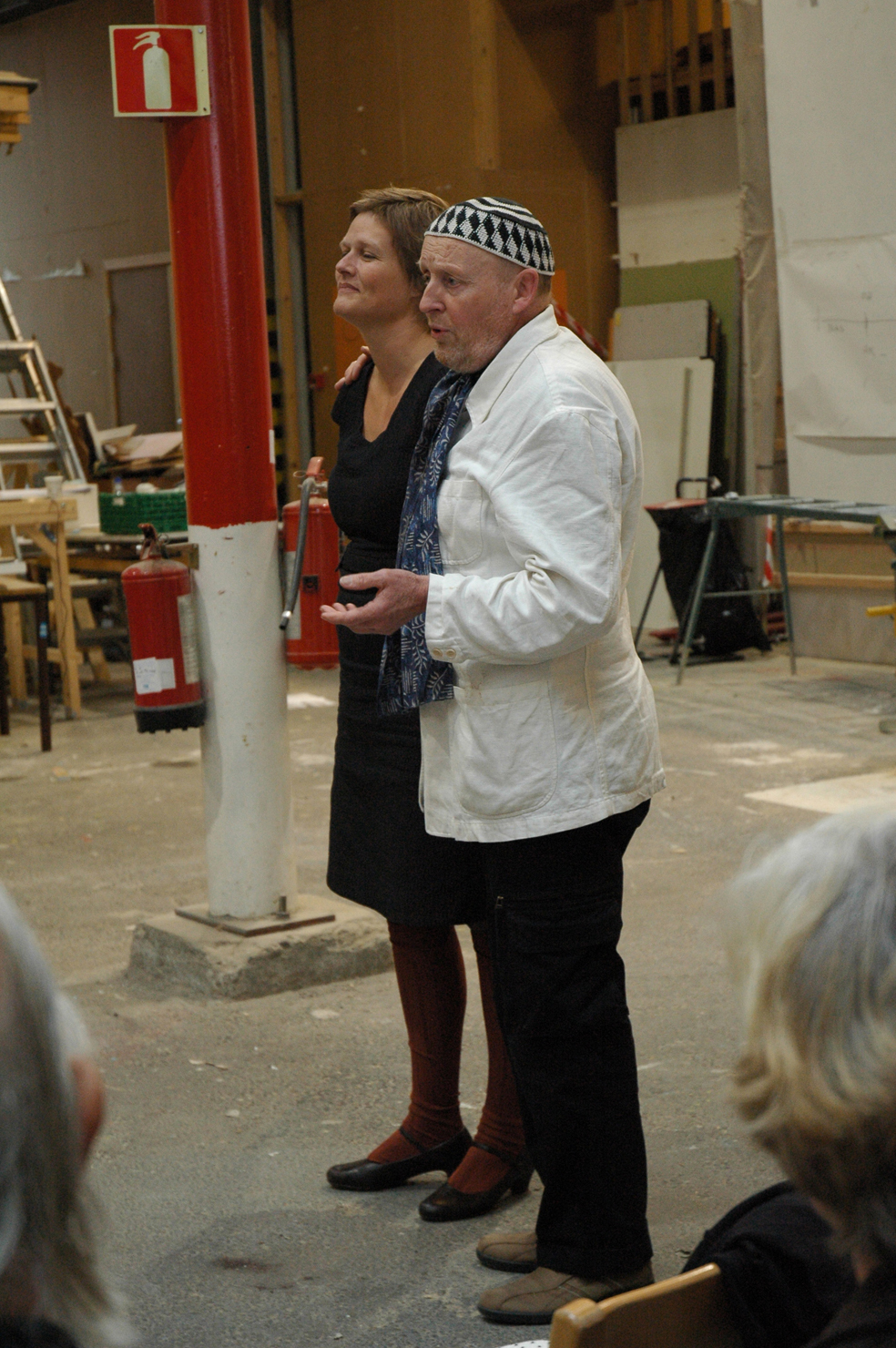 Fra seremonien på Bergen Arkitektskole hvor Marianne Skjulhaug overtok som rektor etter Svein Hatløy. Foto: BAS.