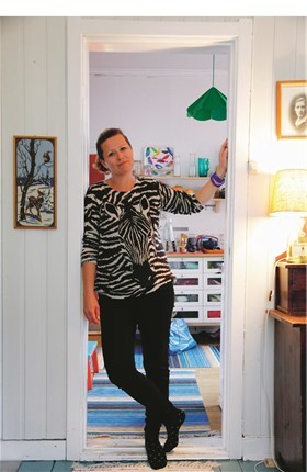Sylvia Helle har bodd mange år på Svartlamon.
Hun kunne ikke tenke seg noe annet sted å bo. Foto: Ingebjørg Semb Sylvia Helle har bodd mange år på Svartlamon.
Hun kunne ikke tenke seg noe annet sted å bo. Foto: Ingebjørg Semb