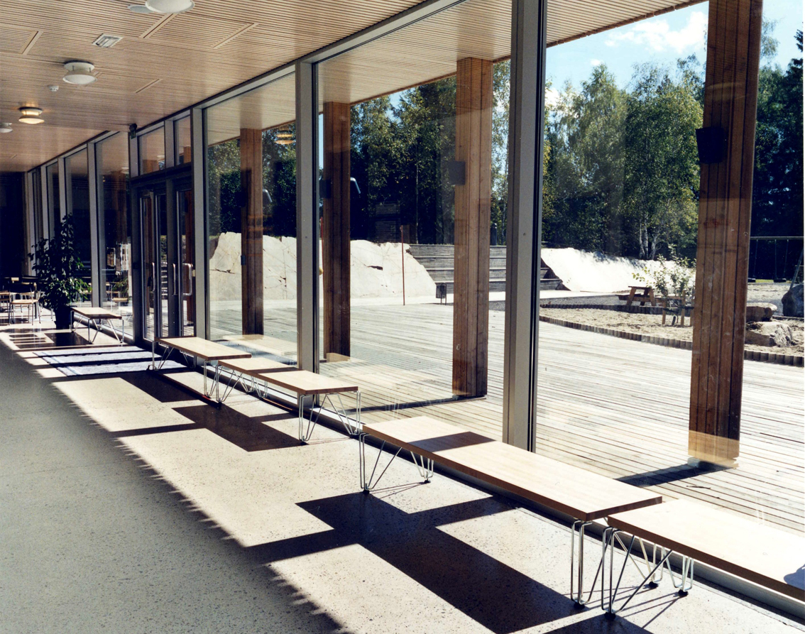 Forbindelsen mellom inne og ute er god, forent i et spennende samspill. Forbindelsen mellom inne og ute er god, forent i et spennende samspill.