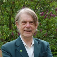 Jan Bojer Vindheim i Miljøpartiet de grønne, mener det bygges for få kommunale leieboliger til kostpris. Foto: MDG