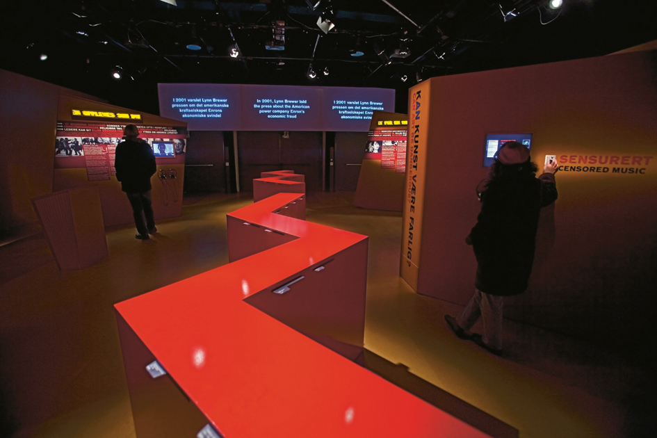 Fredssenterets scenografibaserte utstilling om ytringsfrihet er nå å finne på Nobelmuseet i Stockholm. Foto: Hybris