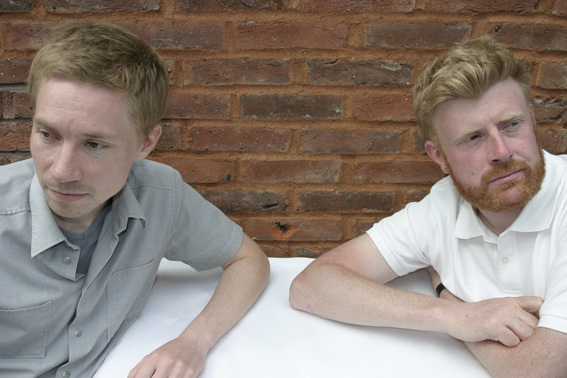 Olav Kristoffersen (t.v.) og Geir Brendeland ble utropt til Årets unge formgivere.