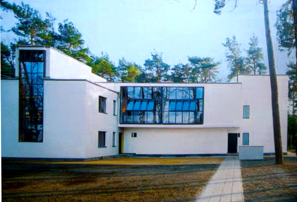 Før (t.v.) og etter i Dessau. Før (t.v.) og etter i Dessau.