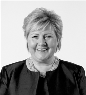 Da Erna Solberg besøkte NTNU proklamerte
hun at NTNU skal samles på «området rundt Gløshaugen». Foto Regjeringen.no Da Erna Solberg besøkte NTNU proklamerte
hun at NTNU skal samles på «området rundt Gløshaugen». Foto Regjeringen.no