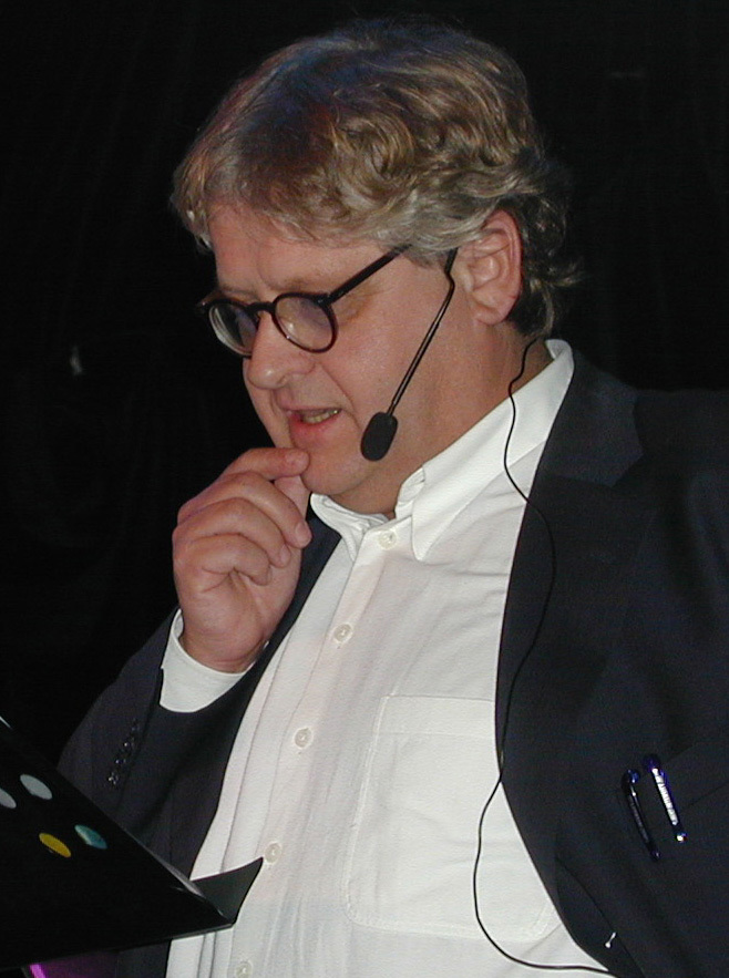 Den nye er den gamle: Karl Otto Ellefsen, her på Arkitekturdagen i 2004, fortsetter som rektor ved AHO. Foto: Olav Ødegården.