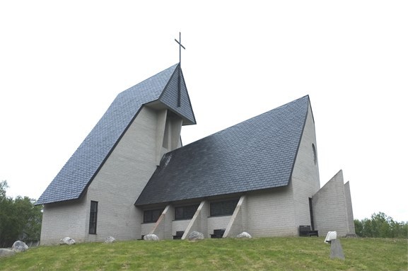 Eysteinkyrkja på Dovre. Foto: Paul Tunge