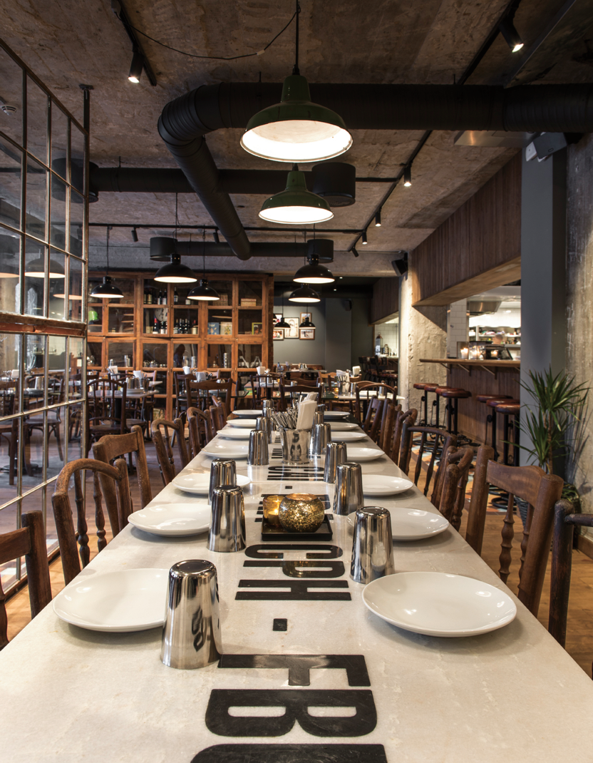 Autentiske indiske detaljer i restauranten «Der peppern gror», tegnet av Radius Design. Foto: Espen Gees