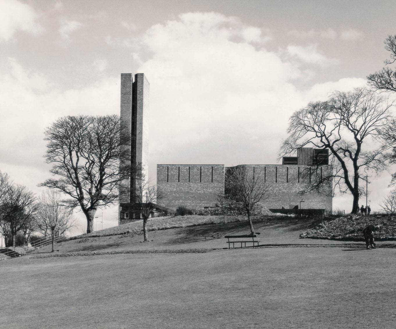St Bride's, East Kilbride. Foto: Glasgow School of Art Archives and Collections. St Bride's, East Kilbride. Foto: Glasgow School of Art Archives and Collections.
