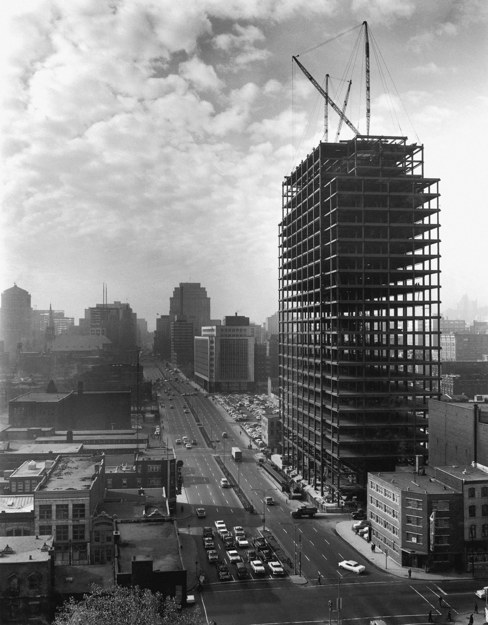Hydro-Québec Headquarters Building under konstruksjon i 1960. Arkitekt: Gaston Gagnier. Foto: Archives Hydro-Québec.