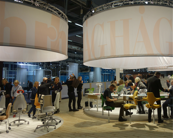 Håg sin utstilling i hall A var godt besøkt under Stockholm Furniture & Light Fair 7.-11. februar. Foto: Fredrik Torsteinsen