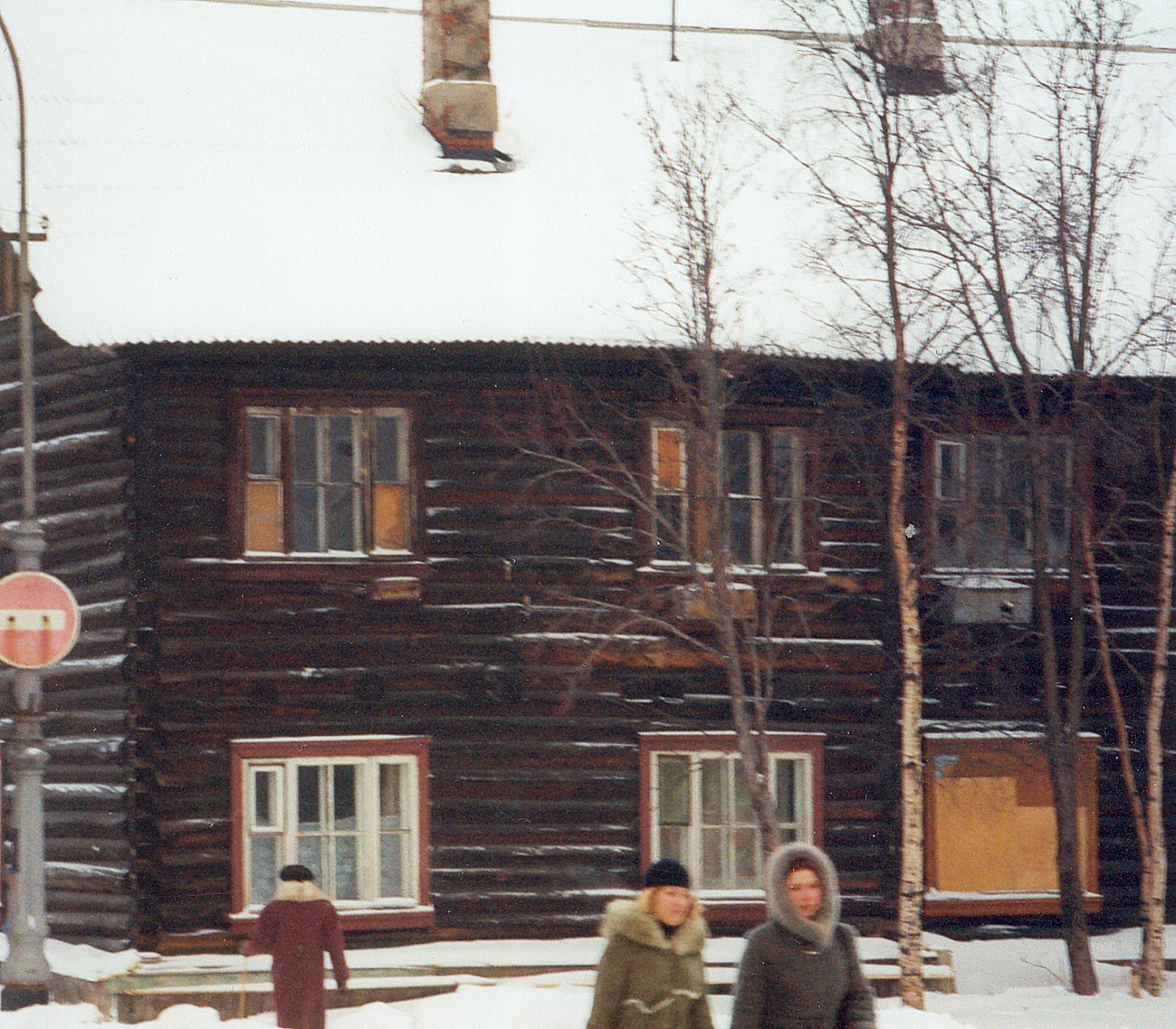 Trebygninger forteller om fortiden, som denne fra 1920-tallet.