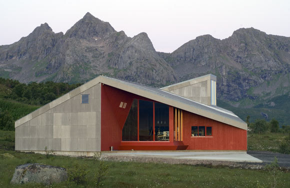 Prisvinner: Ungdomshuset Straumanstua på Kleppstad, Vestvågøy i Lofoten, ved Jarmund/Vigsnæs arkitekter AS