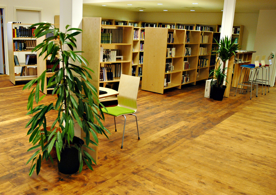 Gulvflaten blir livlig og tåler hard bruk.