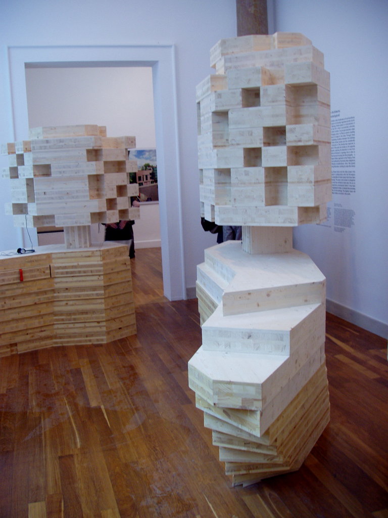 Modeller av høyhus i massivtre på en tomt utenfor Stavanger. Av Helen & Hard i samarbeid med det britiske firmaet dram (de Rike Marsh Morgan Architects). Foto: Einar Bjarki Malmquist