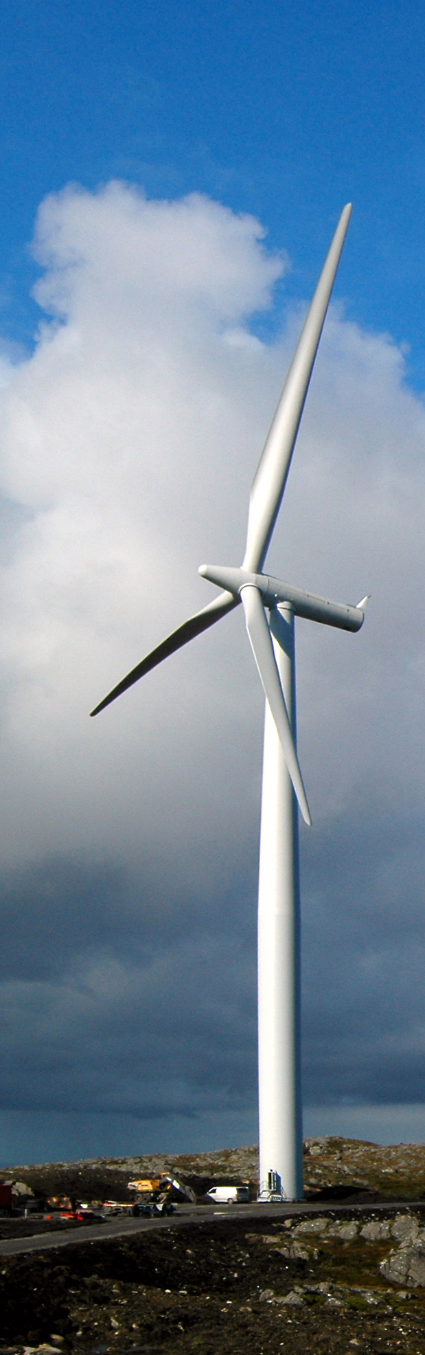 Vindmølle på Hitra. Foto: Marit Bendz.