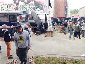 Talsperson for Hausmania, Ole Pedersen (t.v.), mener salgsvedtaket viser at MDG ikke har god nok kunnskap om byutvikling. Foto: Cecilie Klem