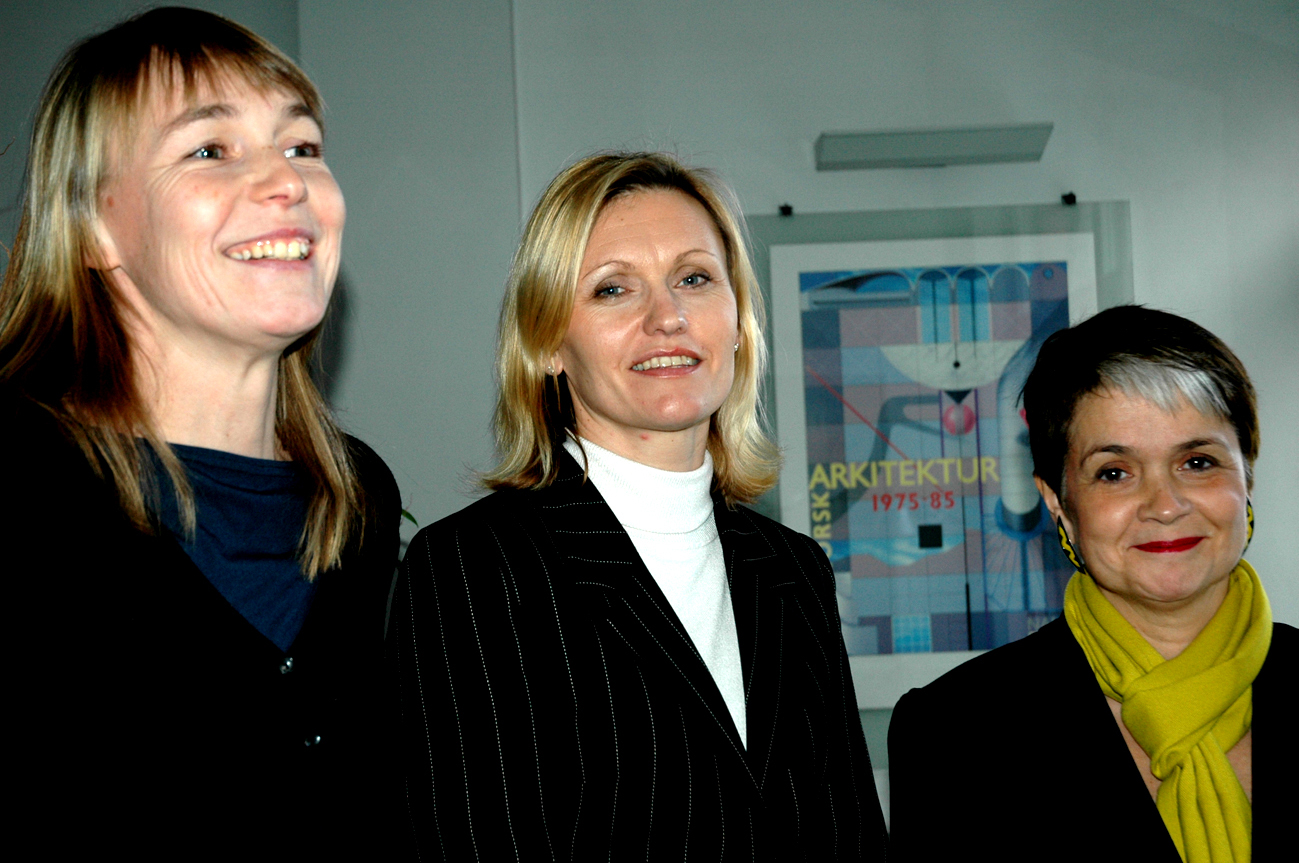 Guro Aalrust til venstre, Laila Sjøholt og Reidun Granberg har inntatt plass i NAL-staben. Foto: OØ Guro Aalrust til venstre, Laila Sjøholt og Reidun Granberg har inntatt plass i NAL-staben. Foto: OØ