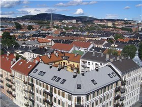 «Vert ein tvungen til å bygge billegare, så bygger ein også dårlegare,» mener Sveinung Nesheim og etterlyser mer varig arkitektur. Bildet er tatt fra «Siloen» på Grunerløkka Foto: Sean Hayford O'Leary. «Vert ein tvungen til å bygge billegare, så bygger ein også dårlegare,» mener Sveinung Nesheim og etterlyser mer varig arkitektur. Bildet er tatt fra «Siloen» på Grunerløkka Foto: Sean Hayford O'Leary.