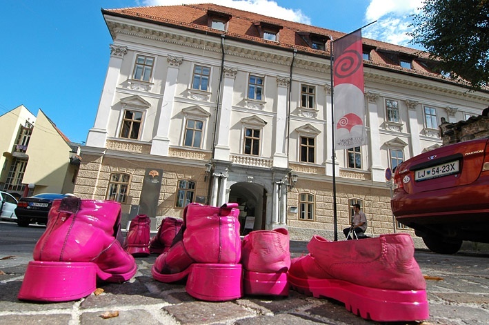 Veiviser til Young Blood Export.