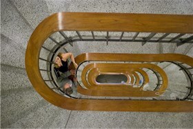 Trappeinteriør frå hotellet signert Erling Viksjø. Foto: Espen  Glee