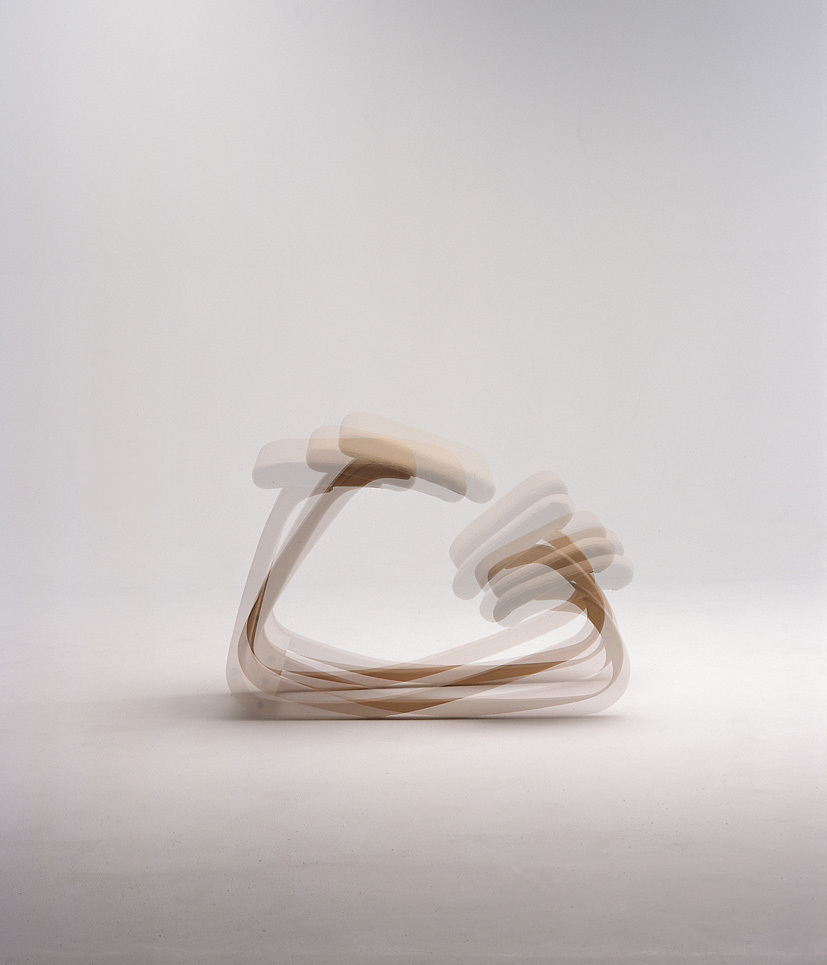 Balans (Varier) gir maksimal avlastning for ben og korsrygg.