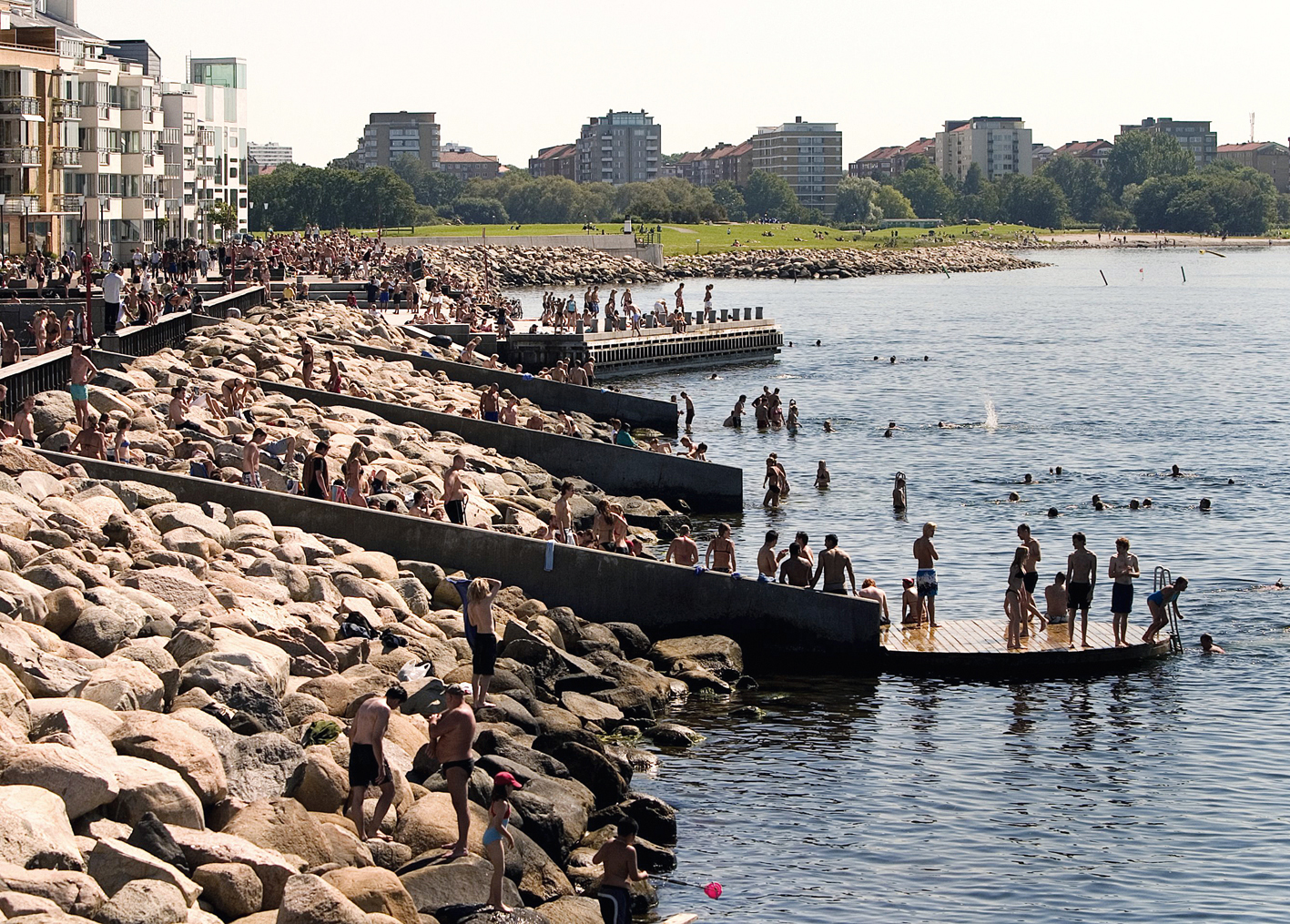 «Västra Hamnen er et livlig byområde med stort kulturelt og sosialt mangfold. Dette har de oppnådd blant annet ved hjelp av differensierte soner.» - Nicolai Carlberg. 
Foto: Ola Torkelsson, Sydsvenskan Bild.