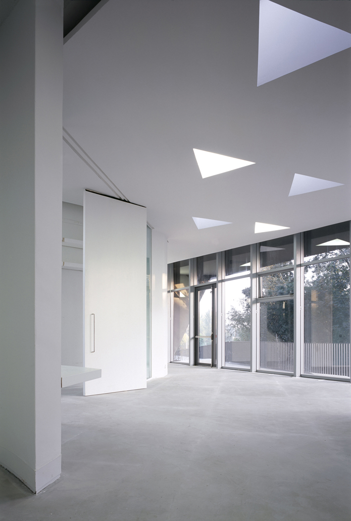 Åpenhet og kontakt med naturen er sentrale stikkord for Maggie's Centres. Dette skal også speile seg i byggenes utforming, som her i Maggie's Fife tegnet av Hadid.