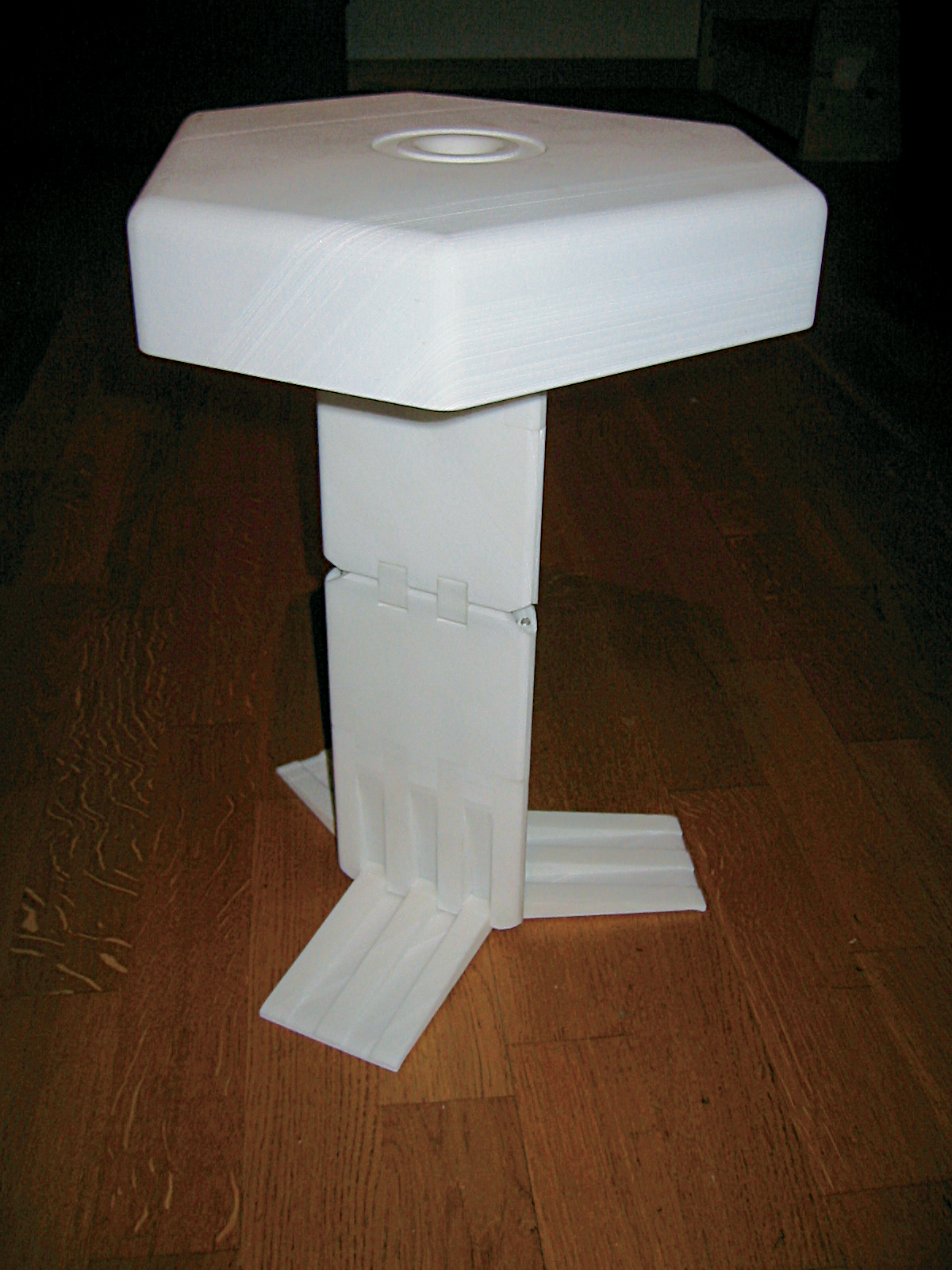 Lars Urheims Chapeaukrakk kan brukes overalt.