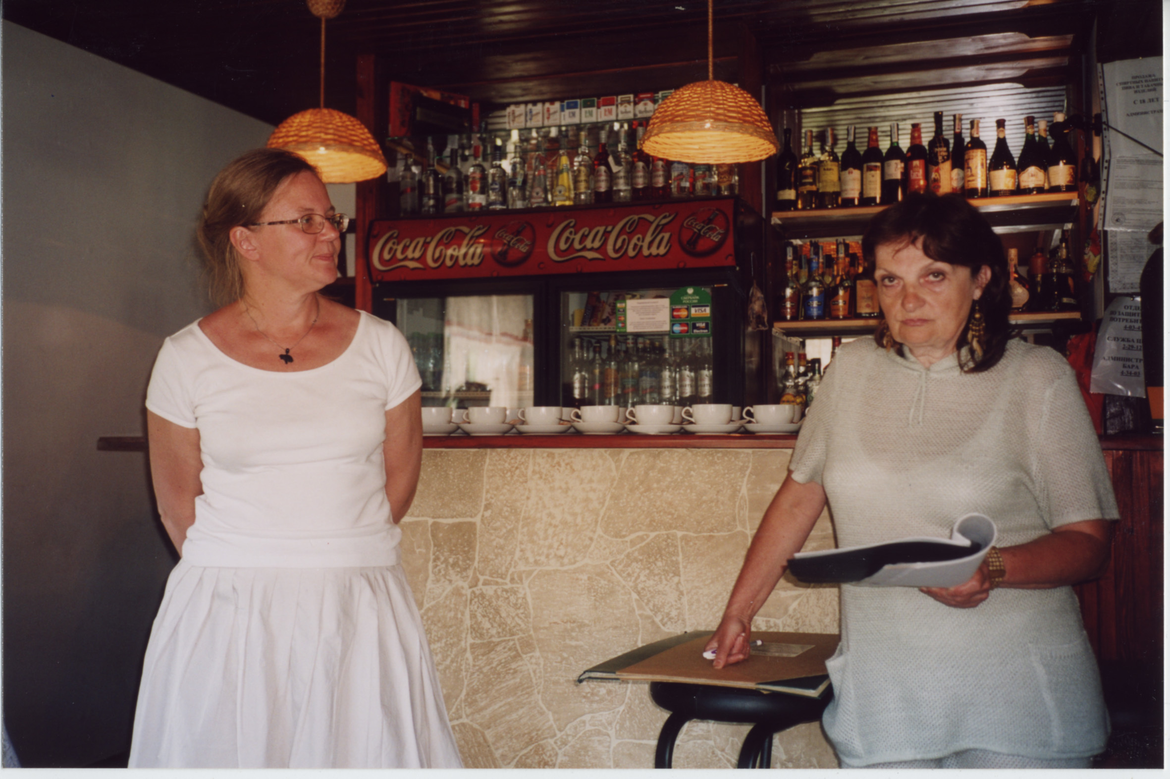 Finske Kirsti Reskalenko (t.v.) og russiske Valentina Kiryanova, begge arkitekter, har tro på kollegial kontakt og samarbeid på tvers av landegrensene. Finske Kirsti Reskalenko (t.v.) og russiske Valentina Kiryanova, begge arkitekter, har tro på kollegial kontakt og samarbeid på tvers av landegrensene.