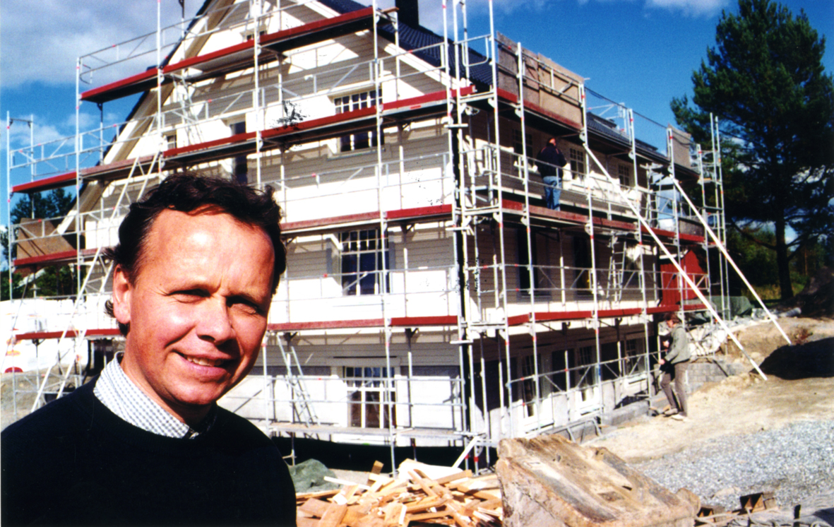 Husbanken og overarkitekt Lars Halleraker har satset på tysk kvalitet ved bygging av det første såkalte sertifiserte passivhus i Norge. Foto: Odd Iglebæk.