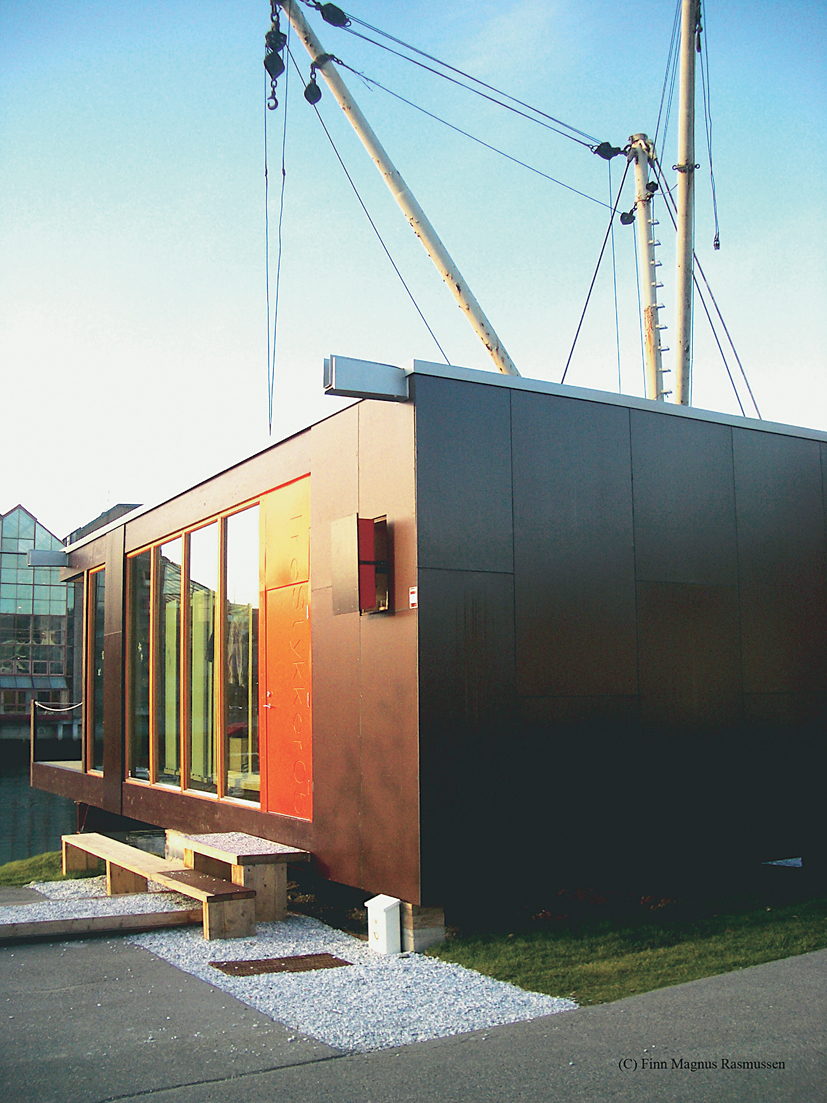 Studentboligen sett fra vest. Foto: Finn Magnus Rasmussen. Studentboligen sett fra vest. Foto: Finn Magnus Rasmussen.