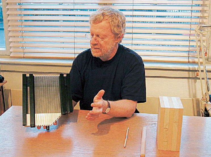 Man kan spørre seg hvor Sverre Fehn fikk ideene og den kreative kraften fra. Det viktigste var at han hadde et skarpt blikk for den stedlige og funksjonelle situasjonen byggverket skulle inn i, og han tok alltid utgangspunkt i brukernes reelle behov. Bjørn Larsen