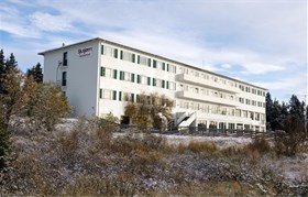 Ringsaker kommune har gitt klarsignal til rivning av Sjusjøen Høyfjellshotell fra 1936. Foto: Einar Helland Berger