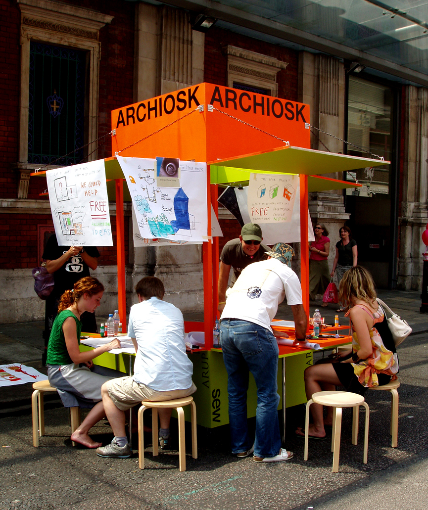 Det tradisjonelle markedet «St. Bartholomew Fair» ble gjenskapt lørdag 17. juni. Gratis arkitektrådgivning var en av aktivitetene, sponset av Arup.