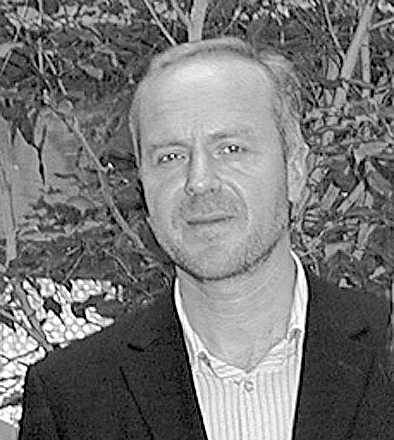 Kostnadene skal ned. Kommunal- og regionalminister Erna Solberg (øverst) har blant annet oppnevnt siv.ark. MNAL Erik Sandmark til å lede arbeidet med Byggekostnadsprogrammet. Fotos: C:F: Weswnberg/ Bente Sand.